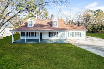 3835 Sunny Hill Dr Loganville, GA 30052